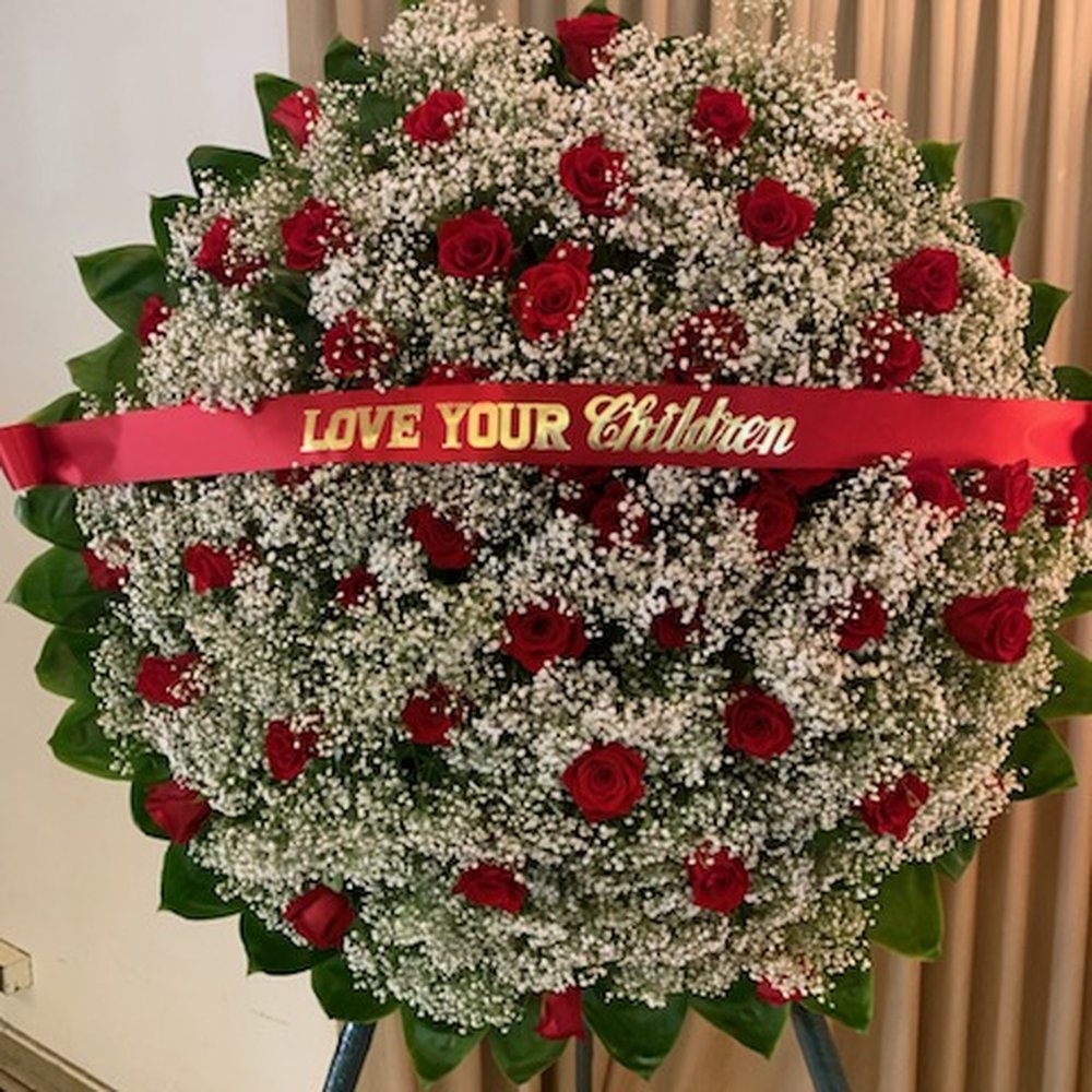 Wreath for moms services Wreath for moms services