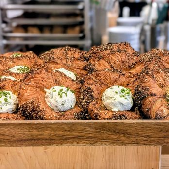 Fox in the Snow - Bakeries Near Me - Dublin, Ohio
