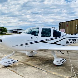 Texas Skies Flight School - Cirrus SR-20 Aircraft available for flight training!