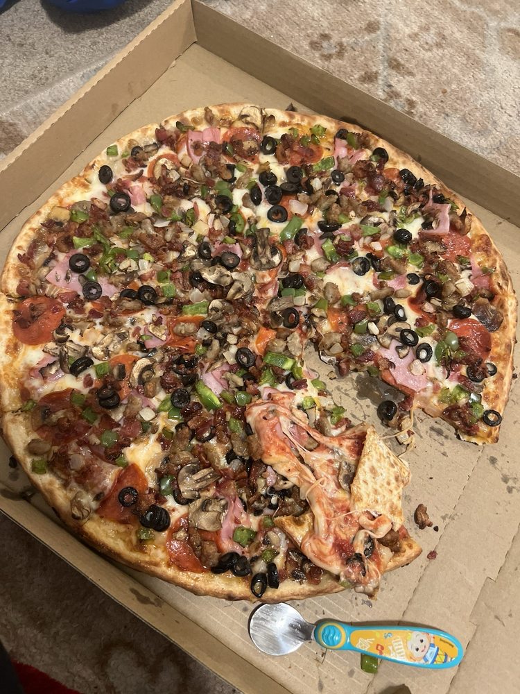 City Creek Pizza Logo