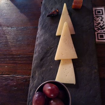 Niu Kitchen - Manchego - Catalan Near Me - Miami, Florida