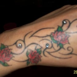 Liana's Tattoo And Piercing Studio