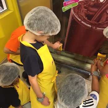 Kidzania - Making Chilean Nesquick - Kids Activities Near Me - Santiago, RM