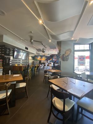 MTH Pizza by null