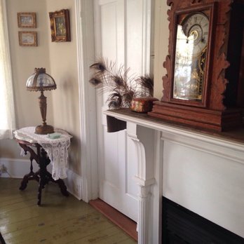 Bacchus Inn - Beautiful touches  include Victorian antiques and lace. - Hotels Near Me - Cape May, New Jersey