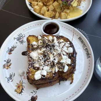 Breakfast Republic - S'mores French Toast - Breakfast & Brunch Near Me - San Diego, California Breakfast Republic - S'mores French Toast - Breakfast & Brunch Near Me - San Diego, California