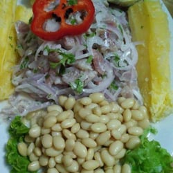 K rico ceviche plato típico del perú
