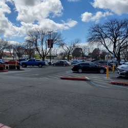Raley's - Parking lot