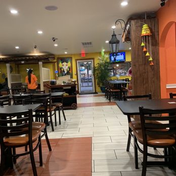 Cocos and Beer - Not overcrowded and good spacing in seating - Mexican Near Me - Columbia, South Carolina Cocos and Beer - Not overcrowded and good spacing in seating - Mexican Near Me - Columbia, South Carolina