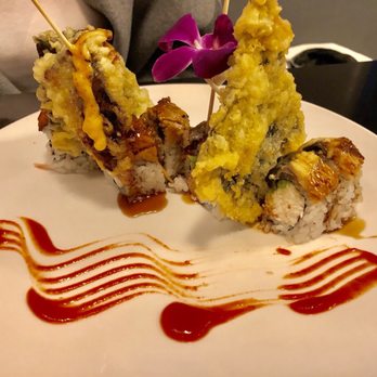 Yamashiro - Dragon Roll, they added extra fried fish that was excellent! Presentation is 100% - Japanese Near Me - Redondo Beach, California Yamashiro - Dragon Roll, they added extra fried fish that was excellent! Presentation is 100% - Japanese Near Me - Redondo Beach, California