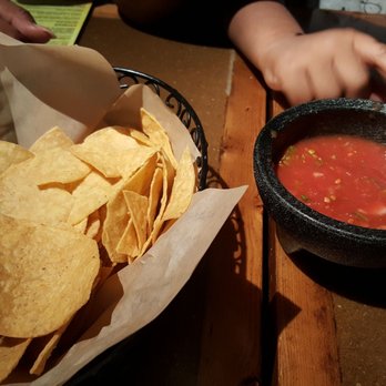 Cabo - This is the chips and salsa they give upon seating you. - Mexican Near Me - Rockville Centre, New York
