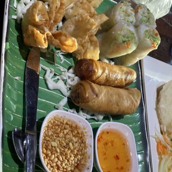 Baramee Thai Bistro - Appetizer plate - Thai Near Me - Kansas City, Missouri