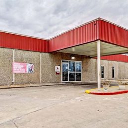 Exterior photo of North Mustang Road KinderCare - Mustang, Oklahoma Exterior photo of North Mustang Road KinderCare - Mustang, Oklahoma