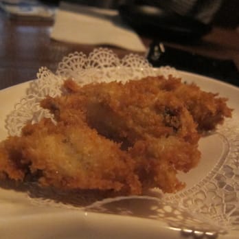 Kinkaku Izakaya - Deep fried oyster (they never seem to have the other 1pc / person oyster that's on the menu) - Japanese Near Me - Kitchener, Ontario