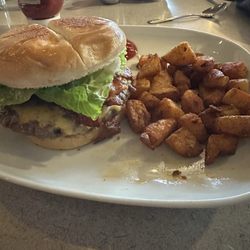 Nellie's On 90th - Bacon cheese burger