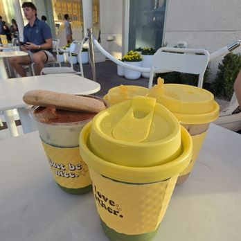 La La Land - Tiramisu Matcha Latte, Matcha Squared, Hibiscus, Perfect Latte - Cafes Near Me - Irvine, California La La Land - Tiramisu Matcha Latte, Matcha Squared, Hibiscus, Perfect Latte - Cafes Near Me - Irvine, California