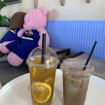 B’Lets Roastery - Mango Bellini (left) & Fresh Banana Coffee (right) - Waffles Near Me - South El Monte, California B’Lets Roastery - Mango Bellini (left) & Fresh Banana Coffee (right) - Waffles Near Me - South El Monte, California