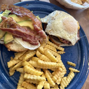 La Chingada Mexican Cuisine - Burger - Mexican Near Me - Houston, Texas La Chingada Mexican Cuisine - Burger - Mexican Near Me - Houston, Texas