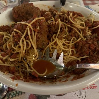 Buca di Beppo Italian Restaurant - Large Spaghetti & Meatballs - Italian Near Me - Franklin, Tennessee Buca di Beppo Italian Restaurant - Large Spaghetti & Meatballs - Italian Near Me - Franklin, Tennessee