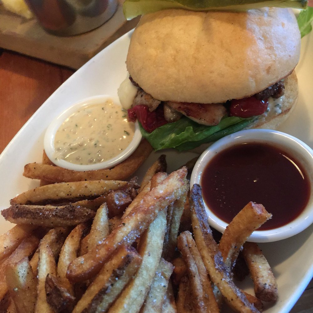 Bruce Wine Bar - Pizza Near Me - Thornbury, Ontario Bruce Wine Bar - Pizza Near Me - Thornbury, Ontario