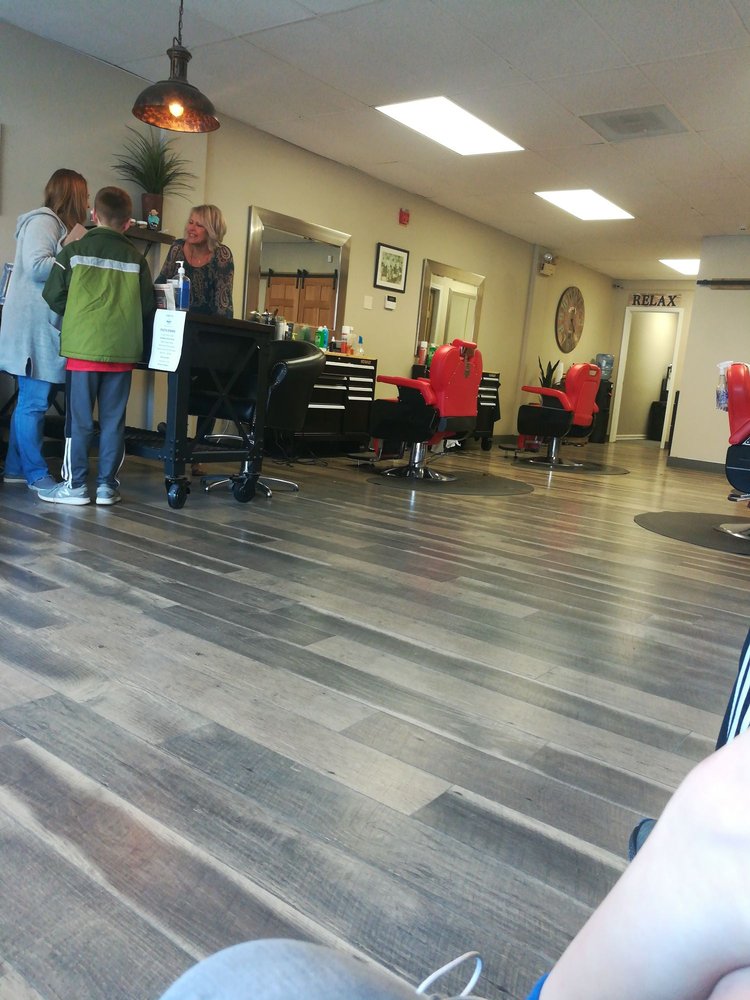 SOUTHBURY BARBER SHOP Hair Salons 220 Main St S, Southbury, CT