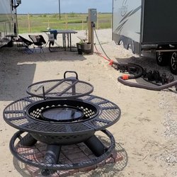 Hailey's Beach-n-Bay RV Resort - Great Firepit/BBQ Grills
