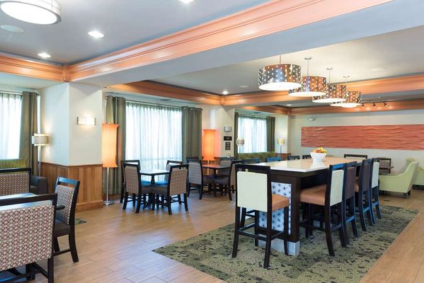 Hampton Inn & Suites Mansfield-South @ I-71 by null