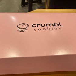 Crumbl - Lakewood - Crumbl box
