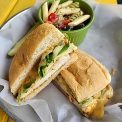 The Daily Grind - Chicken Sandwich with Pasta Salad