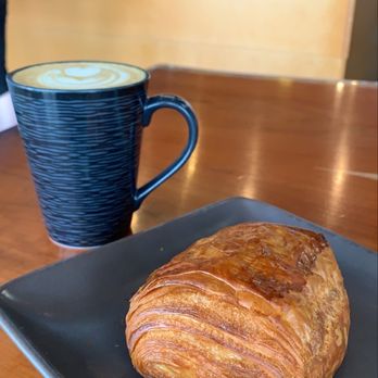 Comet Coffee & Microbakery - Coffee & Tea Near Me - Saint Louis, Missouri