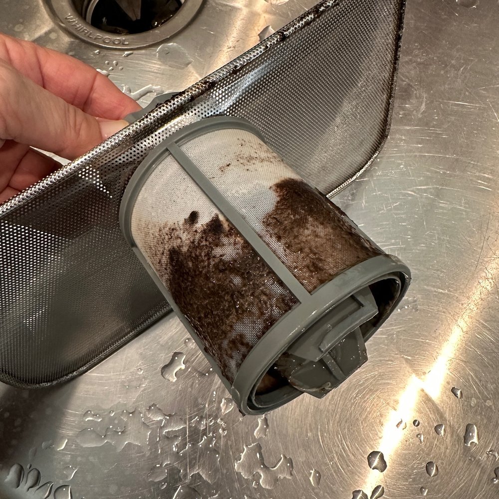 Hazel Southpark - Dishwasher filter - Apartments Near Me - Charlotte, North Carolina