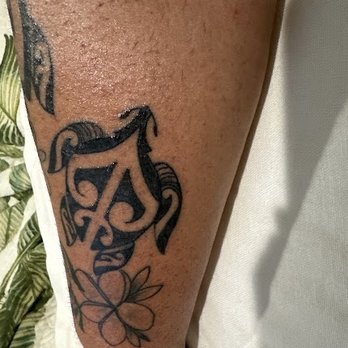 Sweet Trade Tattoo - Tattoo Near Me - Lahaina, Hawaii Sweet Trade Tattoo - Tattoo Near Me - Lahaina, Hawaii