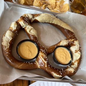 Back Road Brewing - Giant pretzel - Brewpubs Near Me - Milford, Pennsylvania