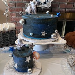 First birthday smash cake and cake for everyone else!
