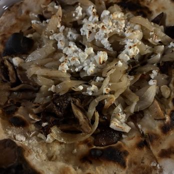Brunetti Pizza Westhampton Beach - Funghi E Cipolle 26 - Mushroom, goat cheese, caramelized onions, honey truffle oil, thyme pizza - Italian Near Me - Westhampton Beach, New York