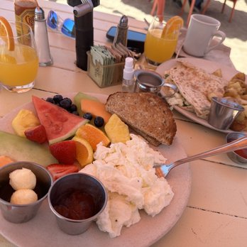 Back On the Beach - Mimosas and substituted egg whites, fruit, and multi grain toast for the eggs, potatoes, and mini scone - American Near Me - Santa Monica, California Back On the Beach - Mimosas and substituted egg whites, fruit, and multi grain toast for the eggs, potatoes, and mini scone - American Near Me - Santa Monica, California