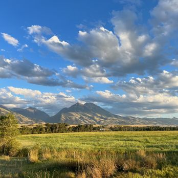 Sage Lodge - Hotels Near Me - Pray, Montana Sage Lodge - Hotels Near Me - Pray, Montana