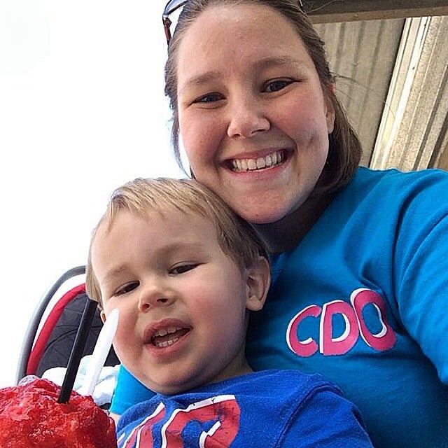 Sno Hut Grandview Logo