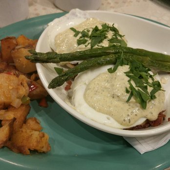 Pauline's - Pepper bacon eggs benedict - Diners Near Me - Chicago, Illinois Pauline's - Pepper bacon eggs benedict - Diners Near Me - Chicago, Illinois