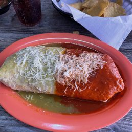 Super Burrito Super Burrito