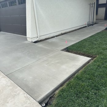 McGrew Masonry, Inc. - Front entryway. - Masonry/Concrete Near Me - Orange, California