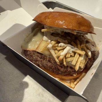 Capon's Burgers - Burgers Near Me - Las Vegas, Nevada Capon's Burgers - Burgers Near Me - Las Vegas, Nevada