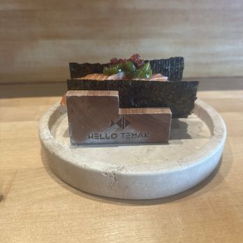 Hello Temaki - Salmon HR - Sushi Bars Near Me - Elk Grove, California