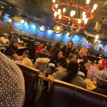HOOK &amp; REEL CAJUN SEAFOOD &amp; BAR - 92 Photos &amp; 96 Reviews - 5151 E 42nd ...