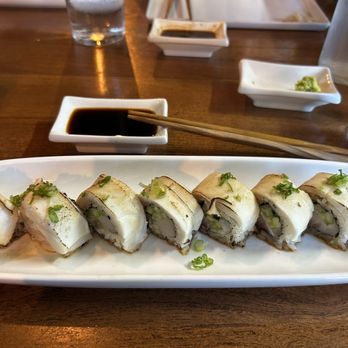 Elephant Sushi - Whiteout Roll - Sushi Bars Near Me - San Francisco, California Elephant Sushi - Whiteout Roll - Sushi Bars Near Me - San Francisco, California
