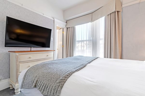 Cornell Hotel De France, San Francisco by null