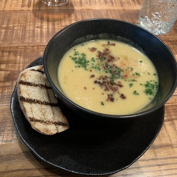 Store Street Exchange - Chicken and Sweetcorn Soup - Bars Near Me - Manchester, XGM
