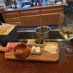 Parcht Bottleshop + Bites - Charcuterie & wine