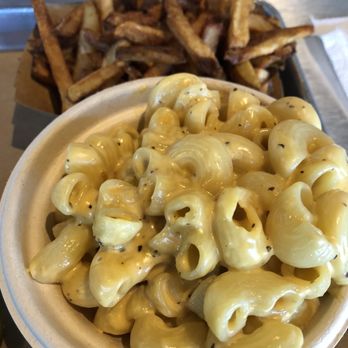 Heim Barbecue - Green Chili Mac n Cheese - Barbeque Near Me - Dallas, Texas Heim Barbecue - Green Chili Mac n Cheese - Barbeque Near Me - Dallas, Texas