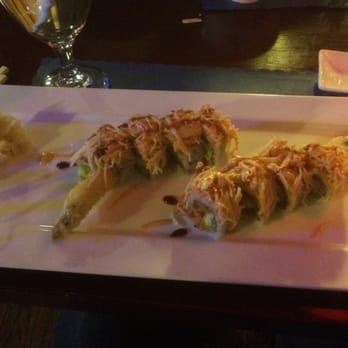 Yama Fuji - 2014 Roll. The title may be outdated, but the presentation is timeless. - Sushi Bars Near Me - Providence, Rhode Island